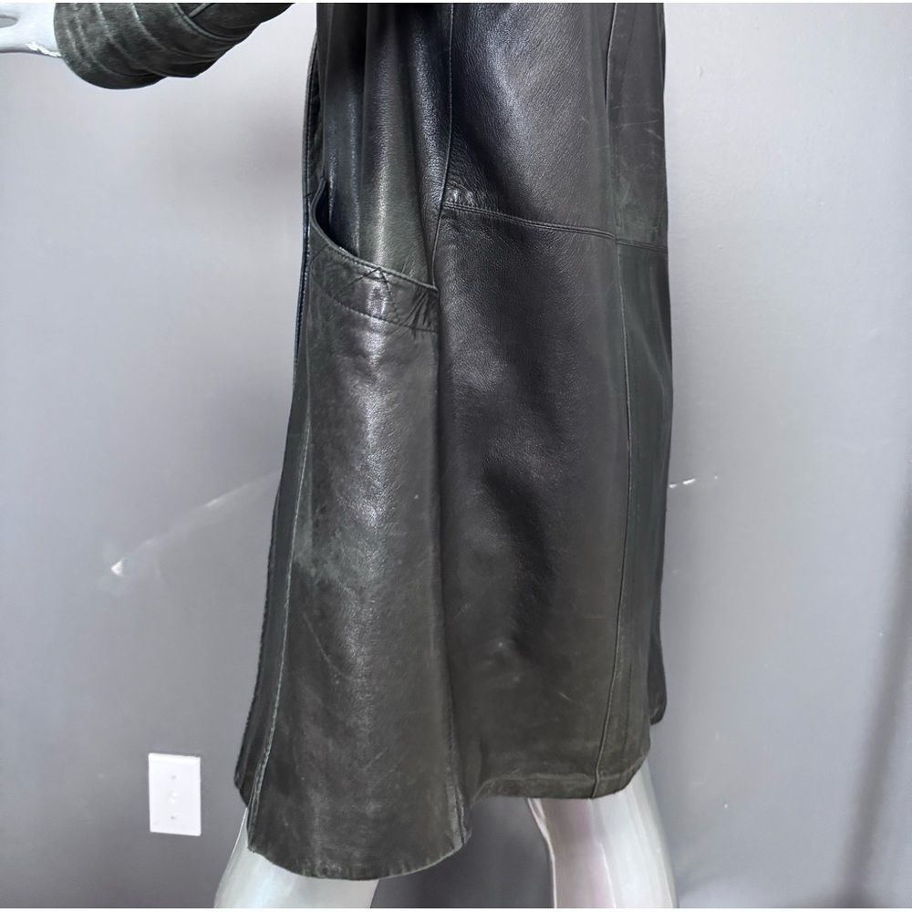 ❌SOLD❌ Black Leather Fur-Trim Trench Coat W/ Gold Buttons - Picture 10 of 15